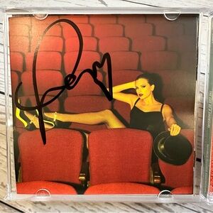 Taylor Swift The Life Of A Showgirl CD and SIGNED insert of photo number 4.